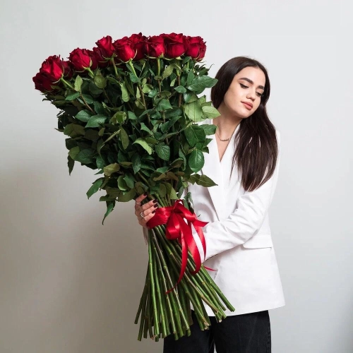 Роскошный букет из 51 красной розы – воплощение безграничной любви Бокситогорск Ленинградская область Роскошный букет из 51 красной розы – воплощение безграничной любви Бокситогорск Ленинградская область
