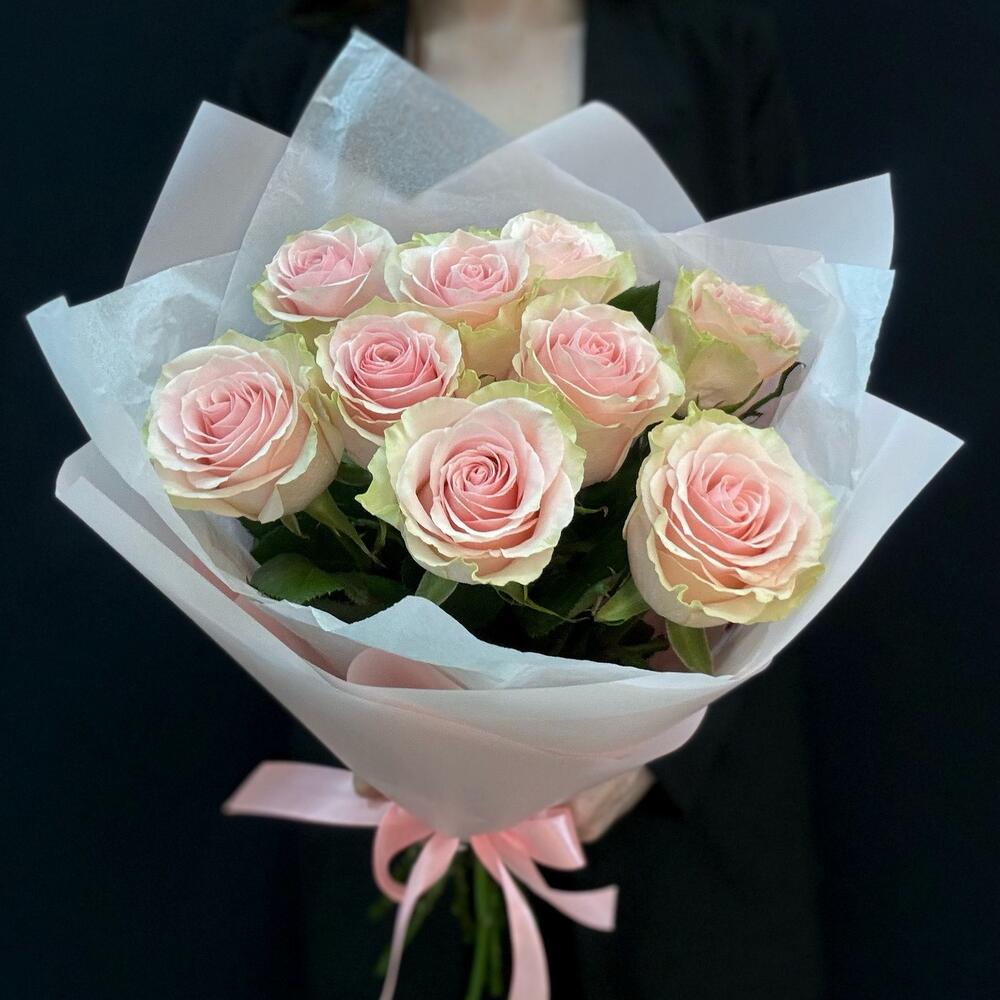 Букет из 9 розовых роз – нежность в каждом лепестке Бокситогорск Ленинградская область