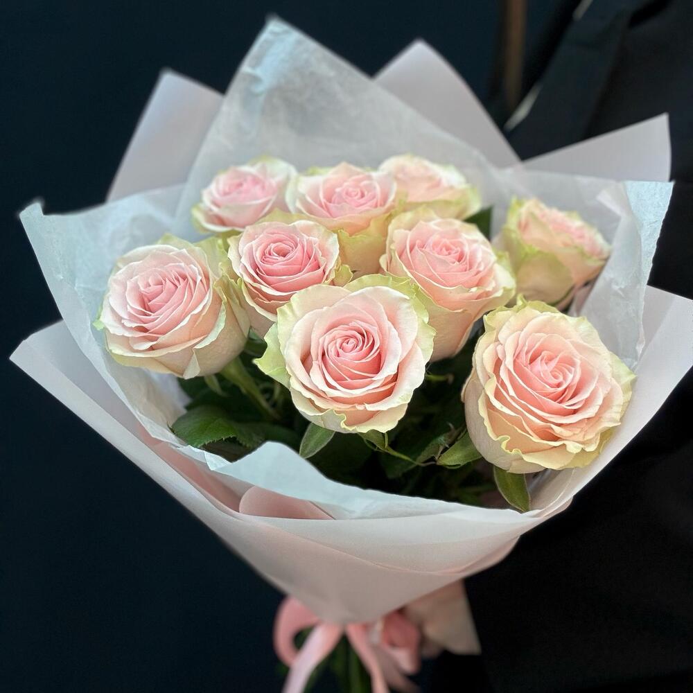 Букет из 9 розовых роз – нежность в каждом лепестке Бокситогорск Ленинградская область